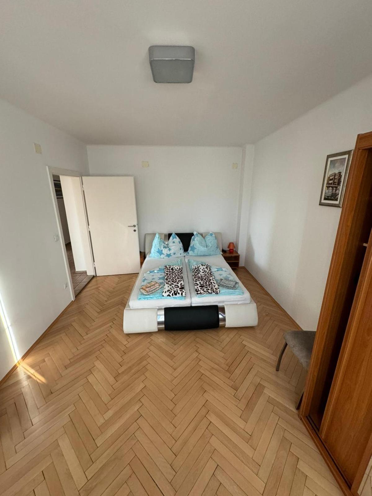 Appartement Marta à Klagenfurt am Wörthersee Extérieur photo